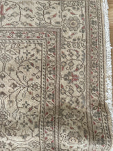 Load image into Gallery viewer, Vintage Kayseri 6’7” x 9’3”
