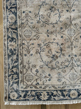 Load image into Gallery viewer, Vintage Turkish 3’ x 6’6”