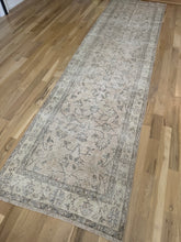 Load image into Gallery viewer, Vintage Turkish 3’1” x 11’5”
