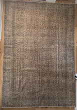 Load image into Gallery viewer, Vintage Turkish 9’ x 13’3”