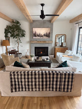 Load image into Gallery viewer, Vintage Kilim 5’3” x 9’