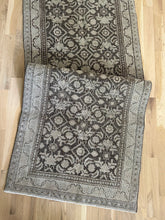 Load image into Gallery viewer, Vintage Mahal 3’1” x 10’