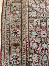 Load image into Gallery viewer, Vintage Mahal 6’7” x 11’2”