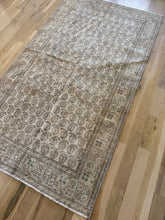 Load image into Gallery viewer, Vintage Turkish 3’8” x 6’8”