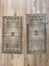 Load image into Gallery viewer, Vintage Twin (2) Mini Rugs
