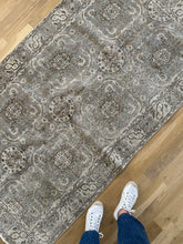 Load image into Gallery viewer, Vintage Turkish 3’9” x 6’10”