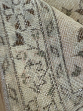 Load image into Gallery viewer, Vintage Turkish Scatter Rug 3’10” x 7’1”