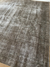 Load image into Gallery viewer, Antique Tabriz 9’6” x 12’2”