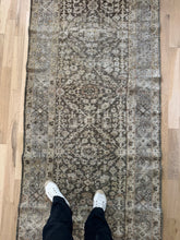 Load image into Gallery viewer, Antique Mahal 3’7” x 13’1”