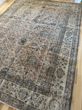 Load image into Gallery viewer, Vintage Turkish 7’3” x 9’11”