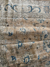 Load image into Gallery viewer, Vintage Turkish 7’10” x 11’