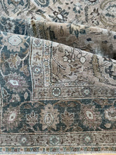 Load image into Gallery viewer, Antique Mahal 8’2” x 11’