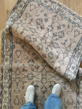 Load image into Gallery viewer, Vintage Turkish 3’ x 6’5”
