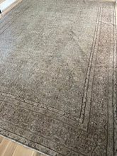 Load image into Gallery viewer, {ON HOLD} Vintage Doroksh 8’10” x 12’