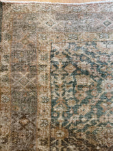 Load image into Gallery viewer, Antique Mahal 3’7” x 13’1”