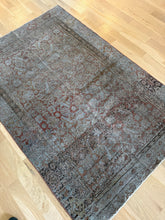 Load image into Gallery viewer, Antique Mahal 3’8” x 5’7”