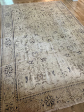Load image into Gallery viewer, Vintage Turkish 7’ x 10’7”