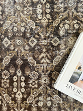 Load image into Gallery viewer, Vintage Mahal 3’3” x 10’2”