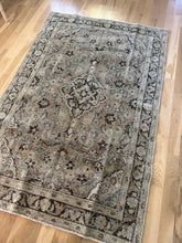 Load image into Gallery viewer, Antique Mahal 4’3” x 6’5”