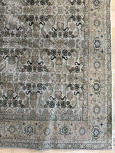 Load image into Gallery viewer, Vintage Kayseri 3’9” x 5’10”