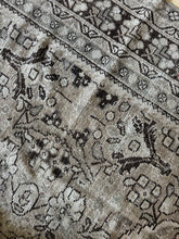 Load image into Gallery viewer, Antique Mahal 7’4” x 10’6”