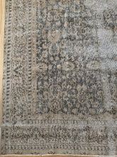 Load image into Gallery viewer, Vintage Oushak 8’9” x 12’1”