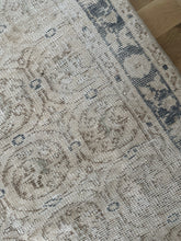 Load image into Gallery viewer, Vintage Turkish 3’4” x 6’3”