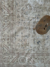 Load image into Gallery viewer, {ON HOLD} Vintage Turkish 9’ x 11’8”