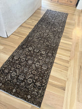 Load image into Gallery viewer, Vintage Malayer 2’8” x 10’3”