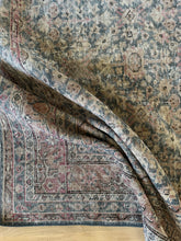 Load image into Gallery viewer, Vintage Turkish 5’5” x 8’9”