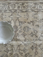 Load image into Gallery viewer, Vintage Turkish 3’2” x 6’8”
