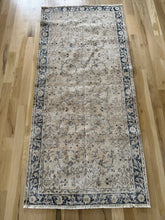 Load image into Gallery viewer, Vintage Turkish 3’ x 6’6”