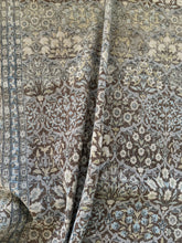 Load image into Gallery viewer, Vintage Hereke 7’5” x 12’2”