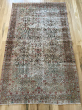 Load image into Gallery viewer, Antique Mahal 4’2” x 6’9”