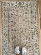 Load image into Gallery viewer, Vintage Turkish 3’1” x 10’9”