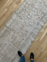 Load image into Gallery viewer, Vintage Turkish 3’1” x 11’5”