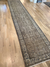 Load image into Gallery viewer, Vintage Turkish 2’11” x 13’2”