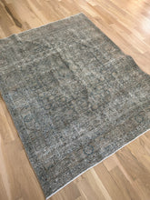 Load image into Gallery viewer, Antique Tabriz 4’6” x 5’9”