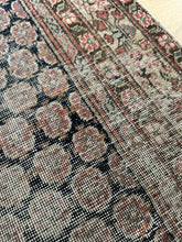 Load image into Gallery viewer, Antique Malayer 3’9” x 5’10”