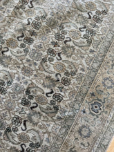 Load image into Gallery viewer, Vintage Kayseri 3’9” x 5’10”