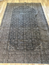 Load image into Gallery viewer, Vintage Tabriz 6’4” x 9’7”