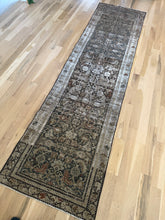 Load image into Gallery viewer, Antique Malayer 2’6” x 9’6”