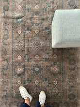 Load image into Gallery viewer, Vintage Persian 4’1” x 9’3”