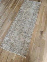 Load image into Gallery viewer, Vintage Turkish 2’3” x 6’5”