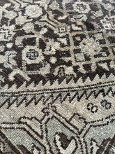 Load image into Gallery viewer, Vintage Malayer 2’9” x 9’7”