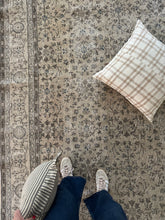 Load image into Gallery viewer, Vintage Turkish 9’3” x 13’1”