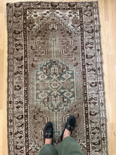 Load image into Gallery viewer, Antique Malayer 3’3” x 5’10”