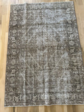 Load image into Gallery viewer, Antique Tabriz 4’2” x 6’1”