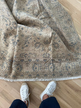 Load image into Gallery viewer, Vintage Kayseri 6’4” x 9’11”