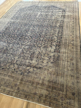 Load image into Gallery viewer, Antique Mahal 7’10” x 10’’8”